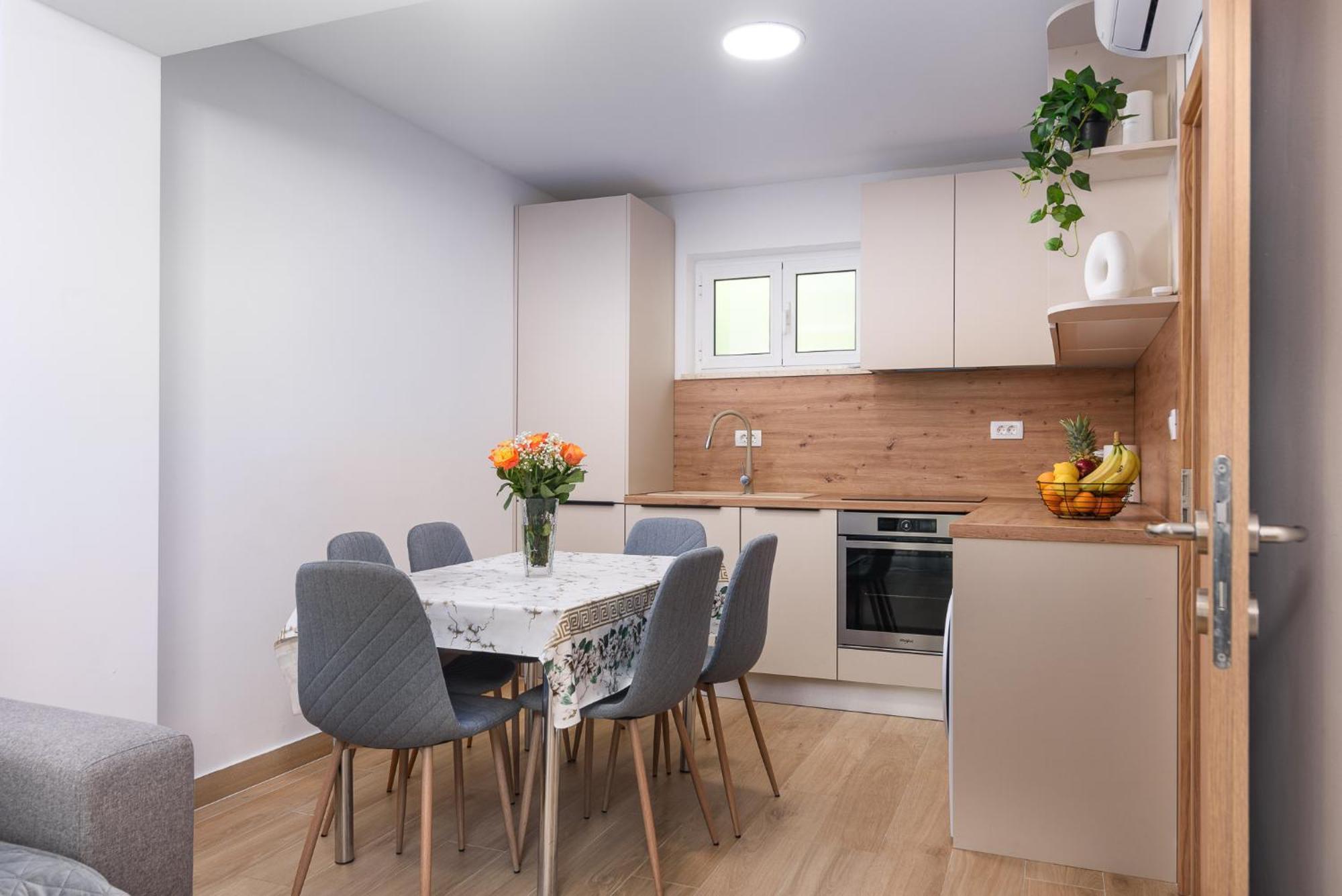 Apartments Eva Трогир Экстерьер фото
