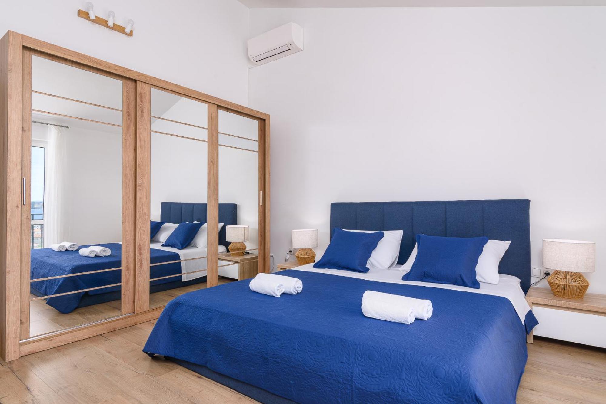 Apartments Eva Трогир Экстерьер фото
