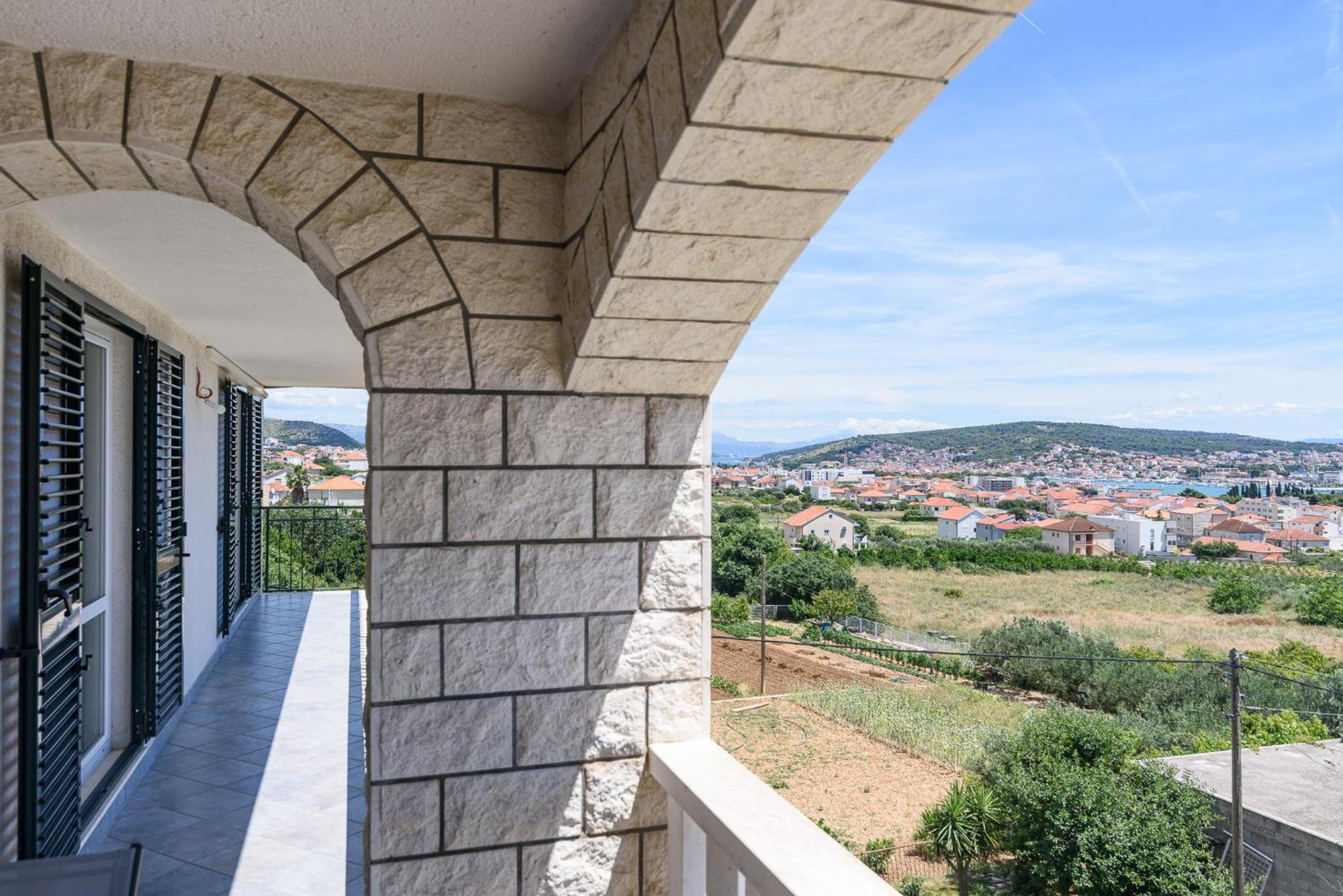 Apartments Eva Трогир Экстерьер фото